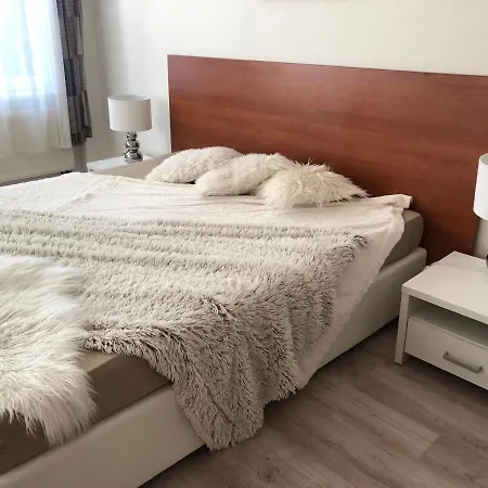 Apartmany Galeta Karlovy Vary Exterior photo