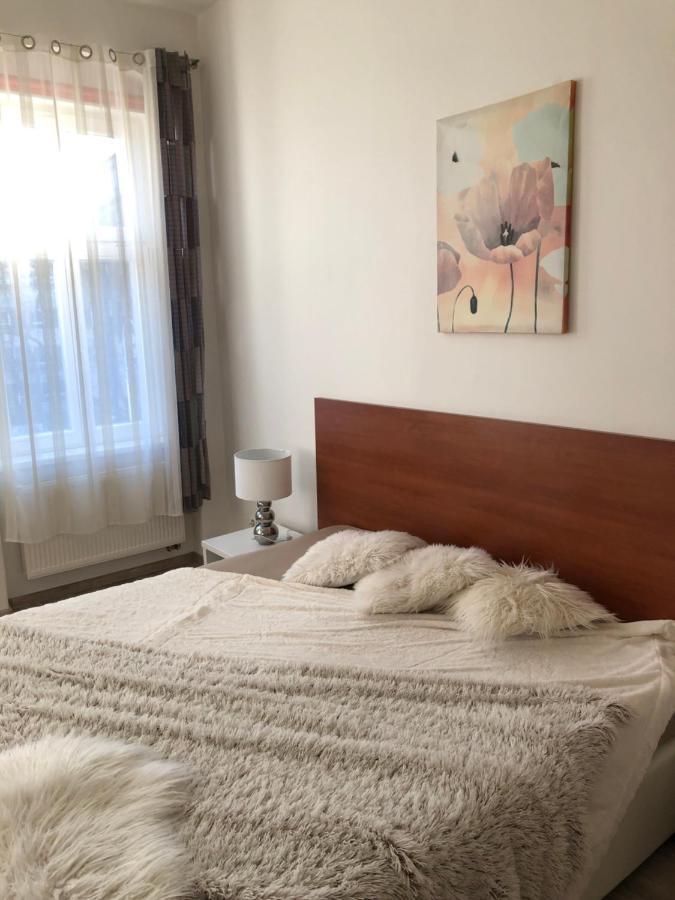 Apartment Galeta *